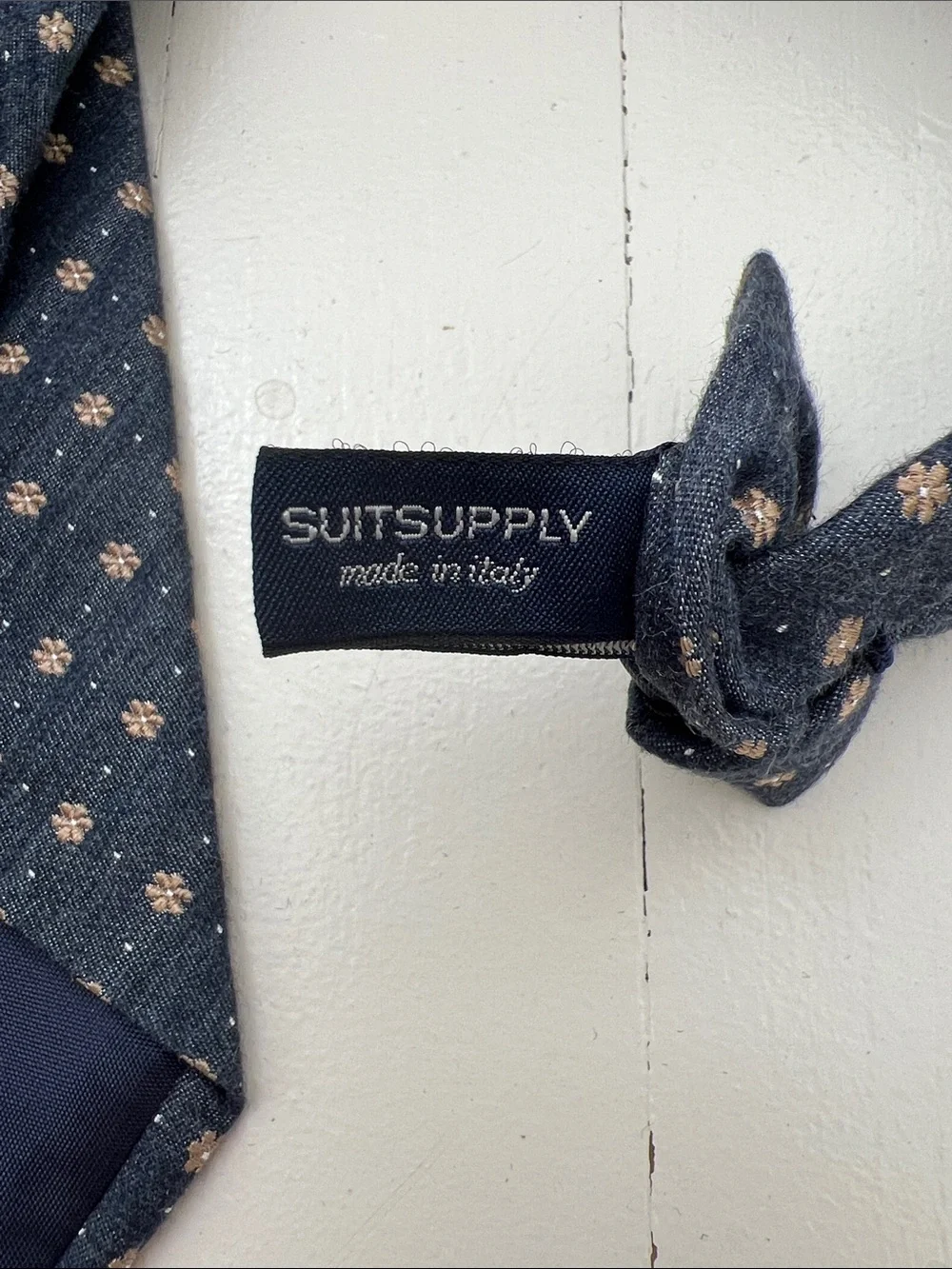 Suitsupply Blue Tie with Floral & Dot Pattern